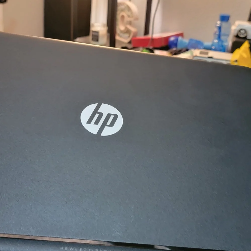 HP BLACK LAPTOP 17